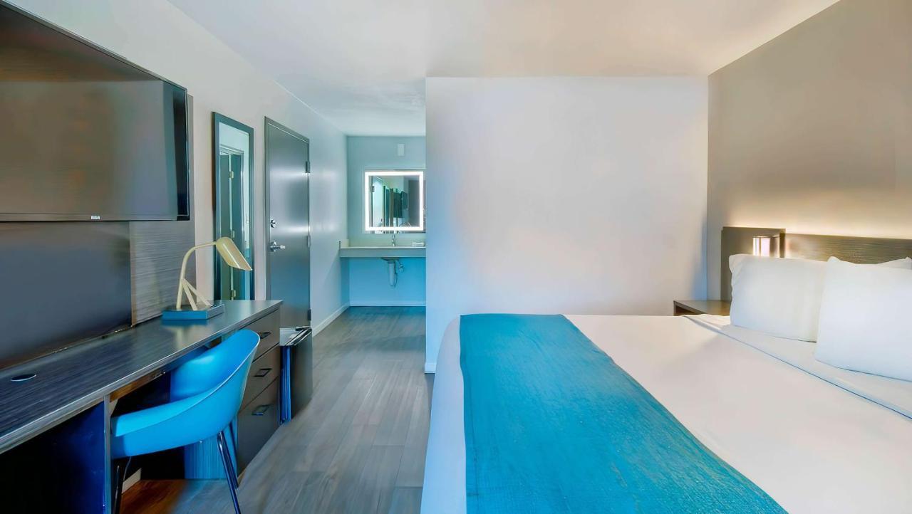 Motel 6 Louisville, Ky- Airport/ Fair Expo Zewnętrze zdjęcie