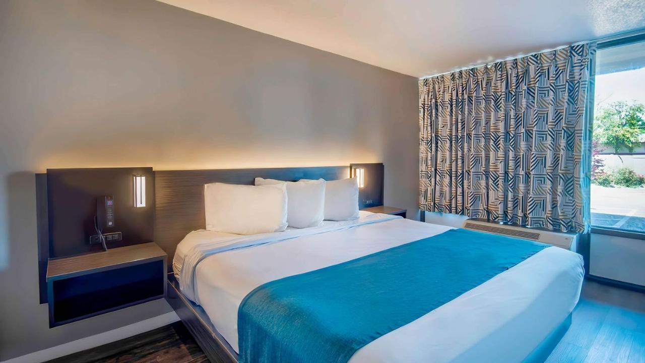Motel 6 Louisville, Ky- Airport/ Fair Expo Zewnętrze zdjęcie