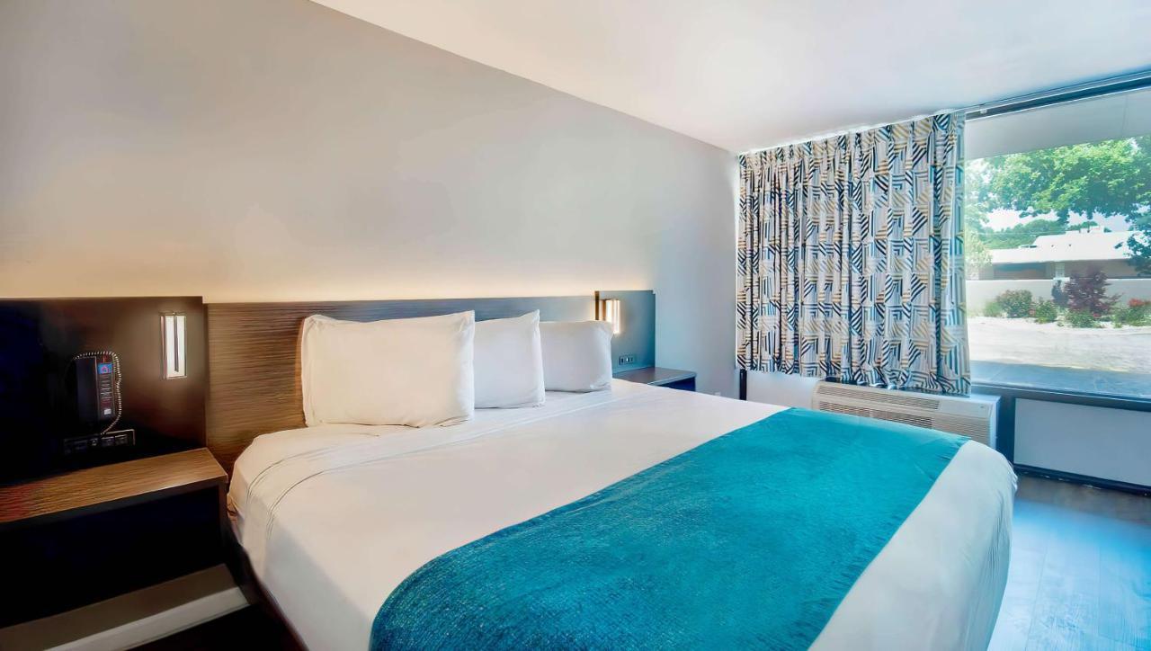 Motel 6 Louisville, Ky- Airport/ Fair Expo Zewnętrze zdjęcie