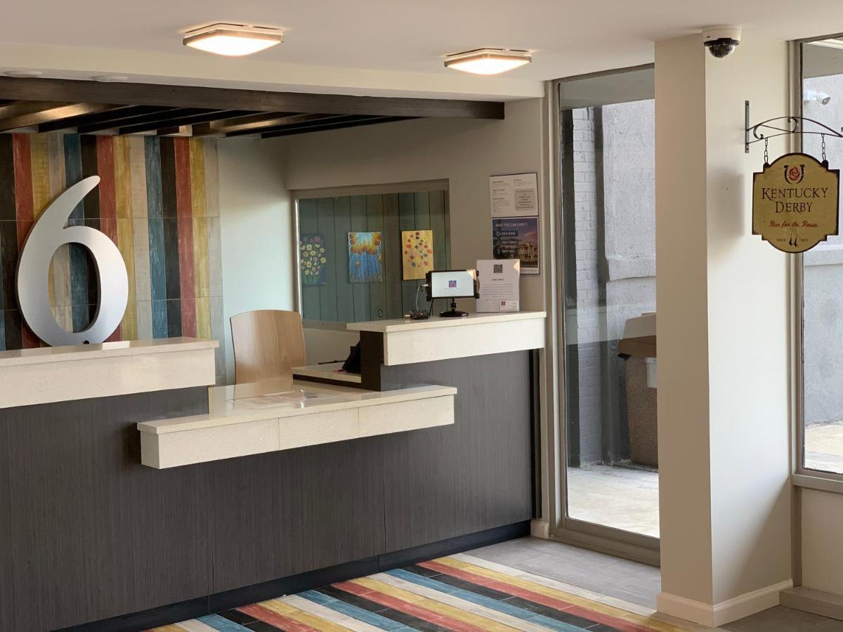 Motel 6 Louisville, Ky- Airport/ Fair Expo Zewnętrze zdjęcie