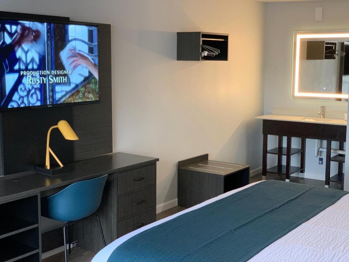 Motel 6 Louisville, Ky- Airport/ Fair Expo Zewnętrze zdjęcie