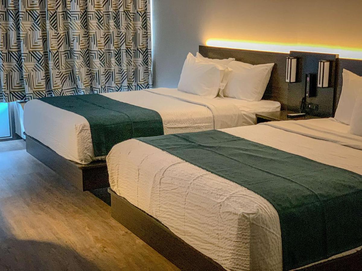 Motel 6 Louisville, Ky- Airport/ Fair Expo Zewnętrze zdjęcie