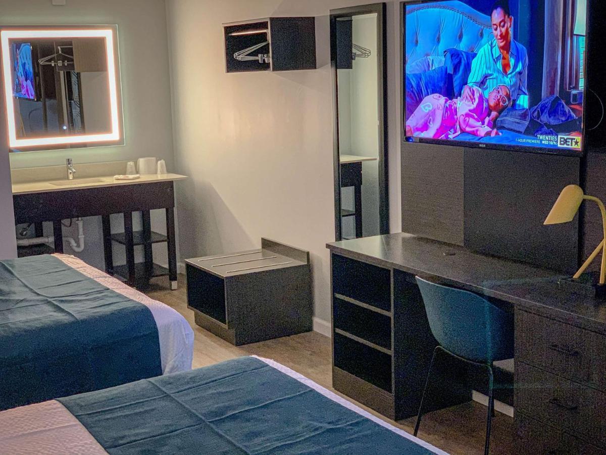Motel 6 Louisville, Ky- Airport/ Fair Expo Zewnętrze zdjęcie