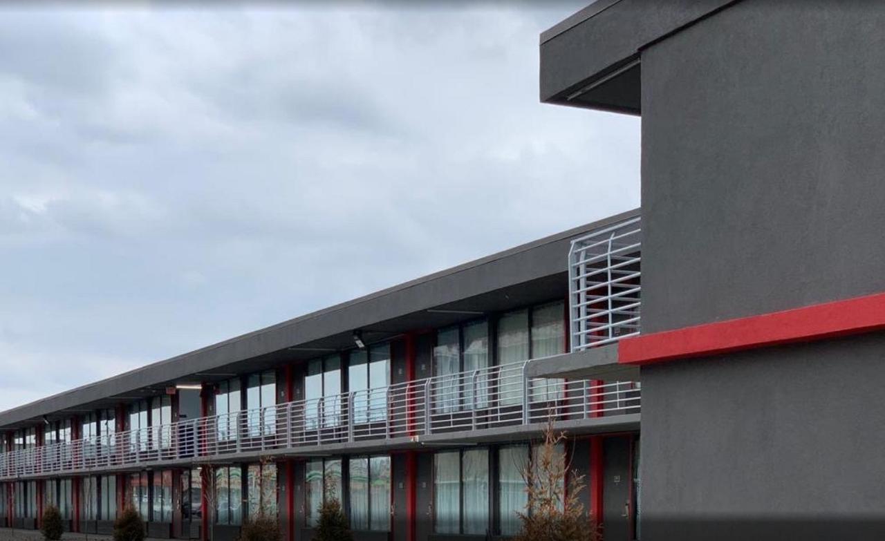 Motel 6 Louisville, Ky- Airport/ Fair Expo Zewnętrze zdjęcie